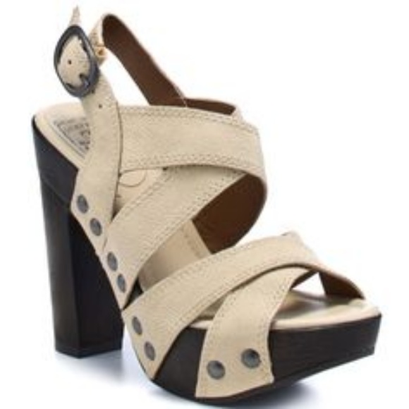 Lucky Brand Shoes - 🆑️Lucky Brand Tessa Leather Studded Platforms 9.5